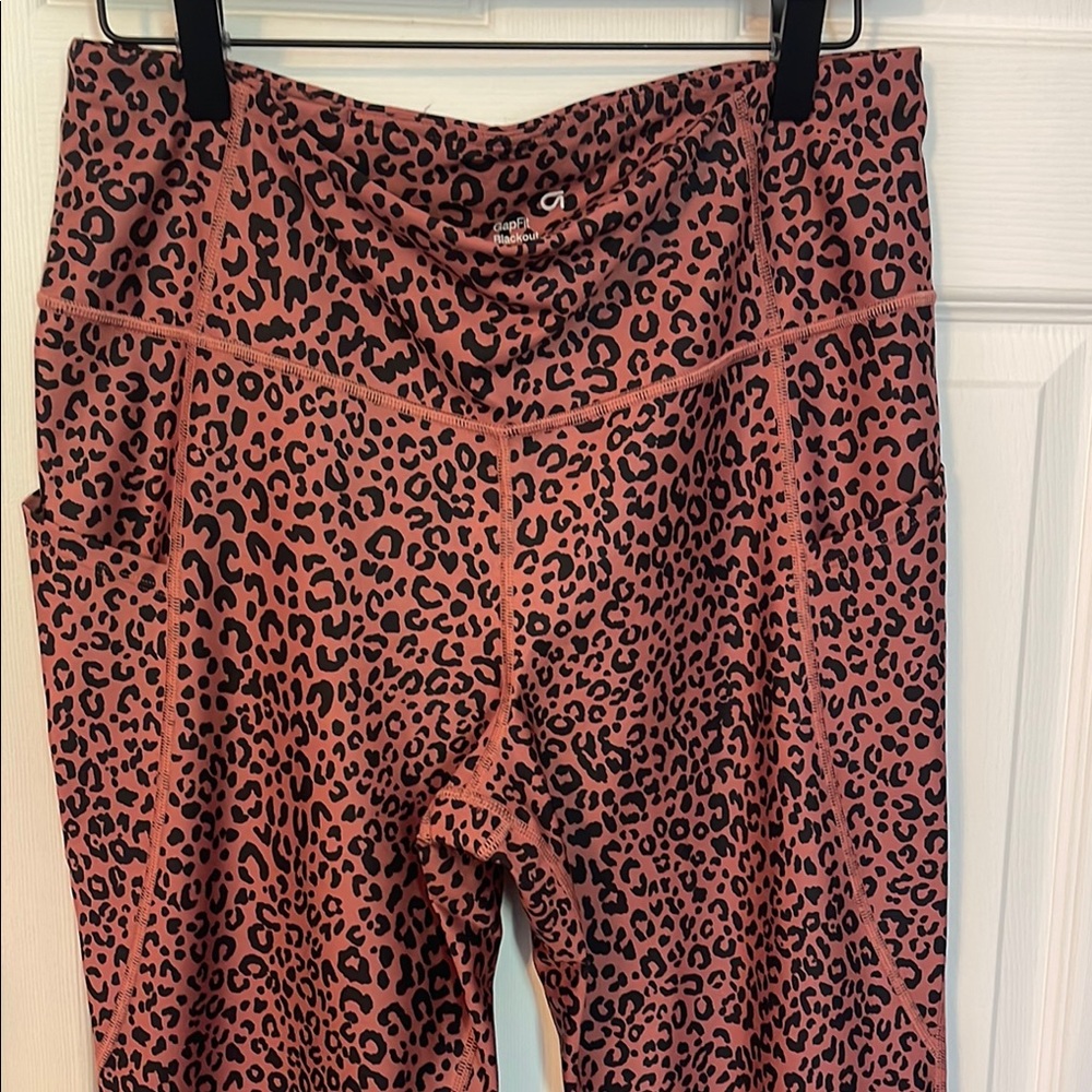 GapFit Blackout Leggings